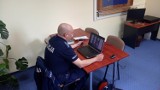 O cyberzagrożeniach i hejcie w sieci. Policjanci edukują dębicką młodzież na spotkaniach online