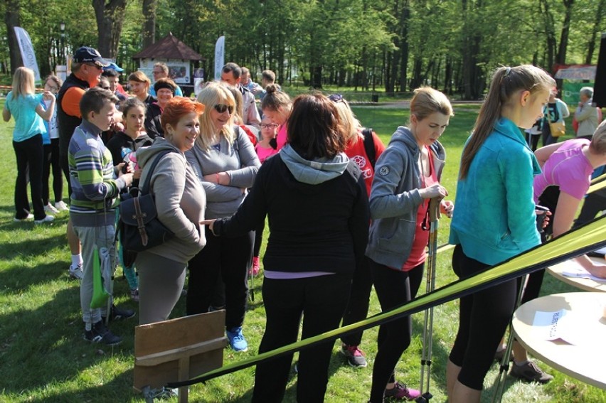 I Mistrzostwa Sycowa w Nordic Walking. Na starcie prawie 100 zawodników. ZDJĘCIA, FILM I WYNIKI