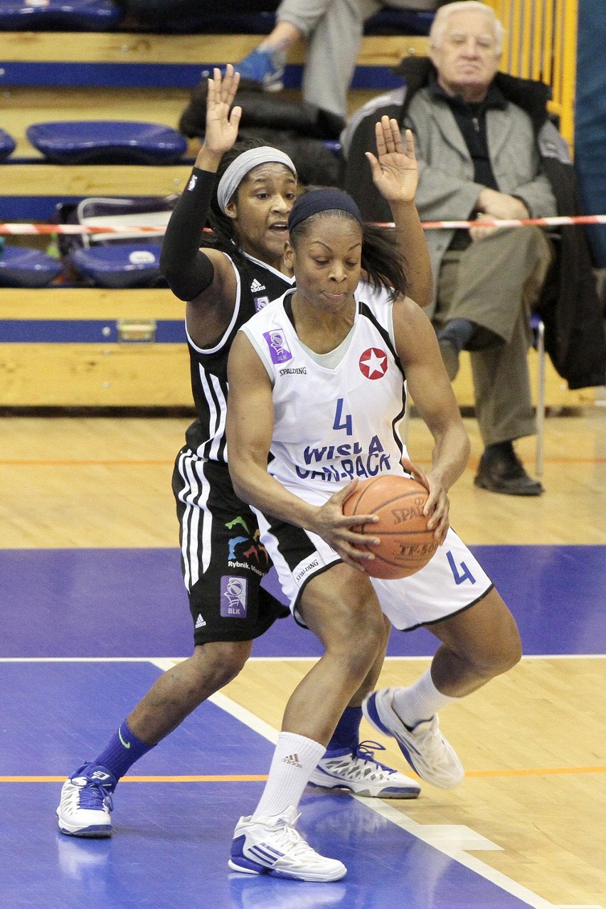 Basket ROW Rybnik: Rebecca Harris 26, Markel Walker 15,...