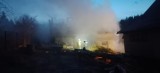 Pożar w pow. żywieckim w Lalikach. Na miejscu pracowało 6 zastępów straży pożarnych