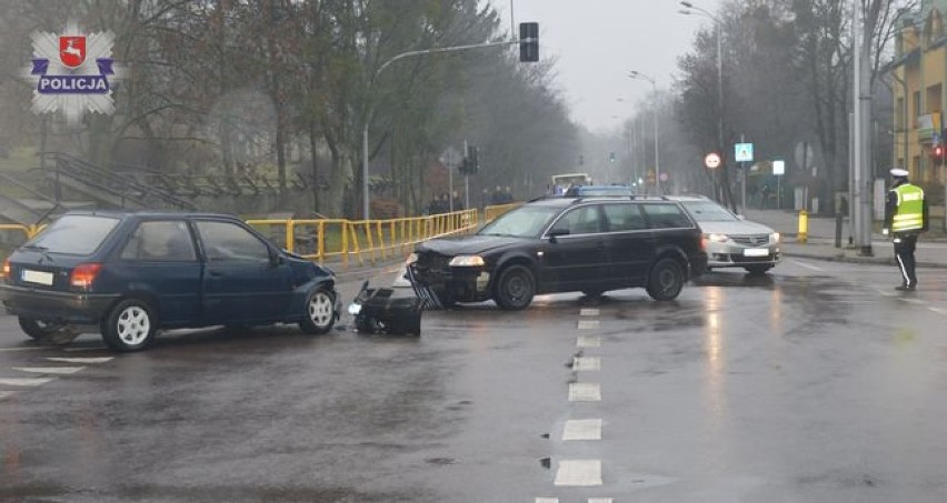 Najpierw na terenie Chełma zderzyły się dwa samochody, przez...