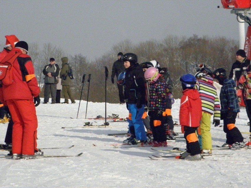 Ferie zimowe 2013 w Beskidach [ZDJĘCIA]. Zobacz tłumy na Dębowcu