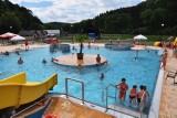 Muszyna baseny: Basen na „Zapopradziu” przyciąga turystów [ZDJĘCIA]