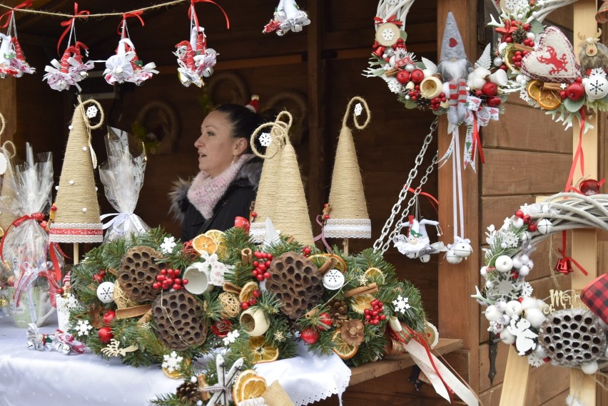 Charytatywna odsłona jarmarku bożonarodzeniowego w Skierniewicach