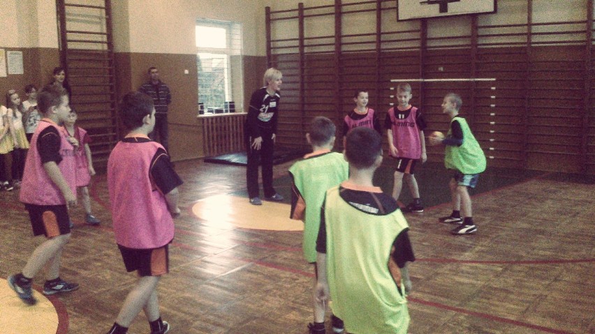Szkoła w Niezdowie gościła piłkarki MKS Selgros Lublin (ZDJĘCIA)