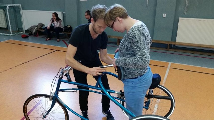 Niepełnosprawni testowali rowery