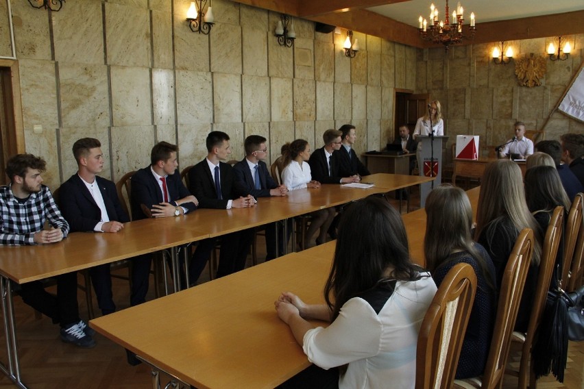 Wybory do Młodzieżowej Rady Miasta w Kraśniku. Dlaczego warto się zgłosić i jak zostać kandydatem?