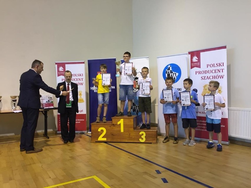 Gabryś Baszczyński i Joanna Dixa z pleszewskich "Orłów" wywalczyli medale Mistrzostw Wielkopolski w szachach! 