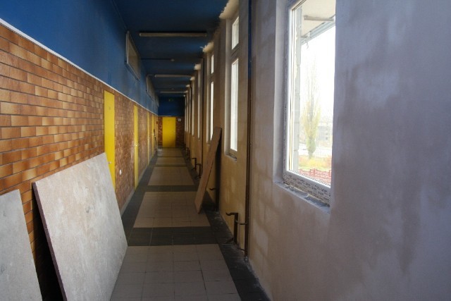 Trwa remont hali Miejskiego Ośrodka Rekreacji i Sportu przy ul. Dąbrowskiego w Chorzowie