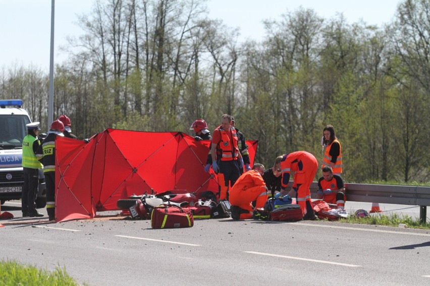 Zdjęcia z wypadku motocyklowego z Wrocławia, 22.04.2016