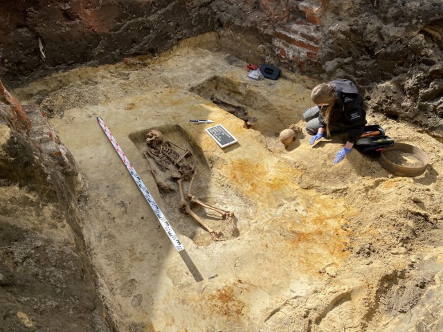 Odkryto kolejne szczątki na terenie dawnego więzienia "Toledo"