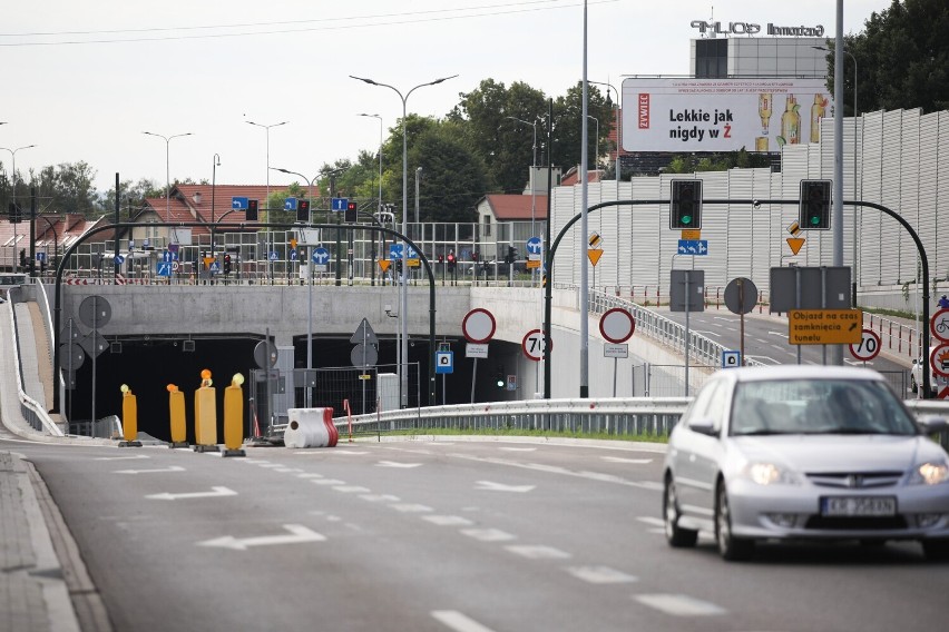 W sobotę o 4 nad ranem mieszkańców Kurdwanowa obudził głośny...