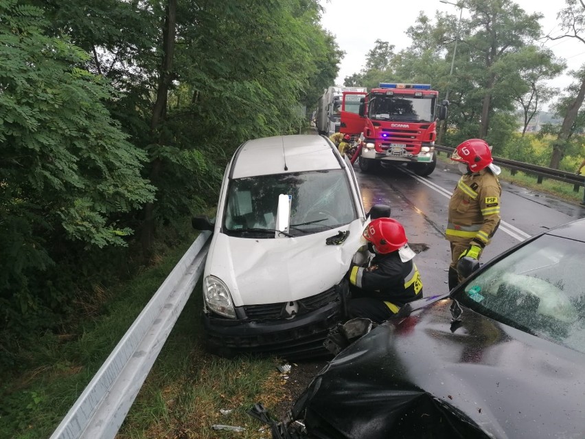 Seria wypadków na autostradzie A4 pod Wrocławiem [KORKI, OBJAZDY]