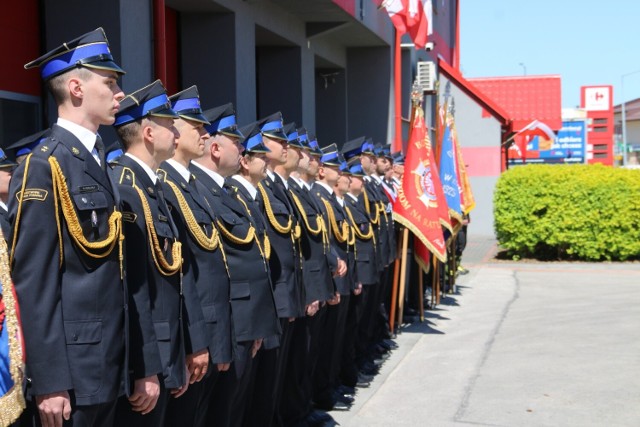 Apel strażaków w piątek w Starachowicach. Więcej na kolejnych zdjęciach