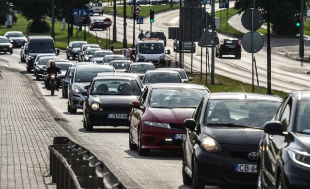 To kolejny przetarg w tym roku, w którym oferty są znacznie wyższe niż zakładane wydatki.