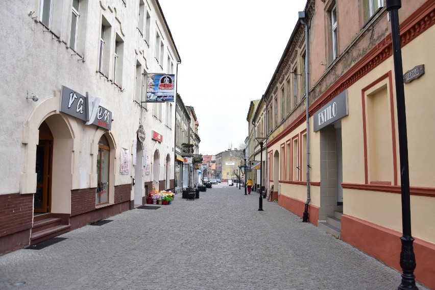 W dniach kiedy cała Polska walczy z pandemią koronawirusa, Żnin niemalże pusty #zostańwdomu [zdjęcia, 27.03.2020] 