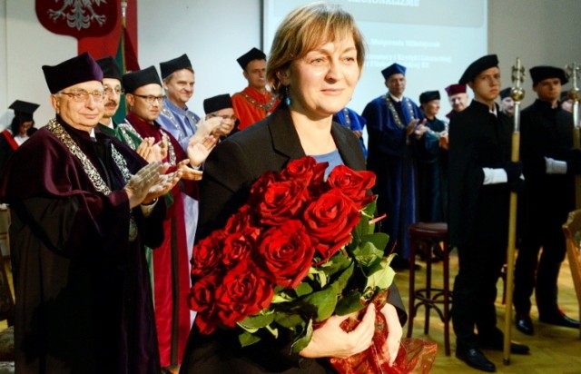 Profesor Uniwersytetu Zielonogórskiego Dorota Gondek-Rosińska.
