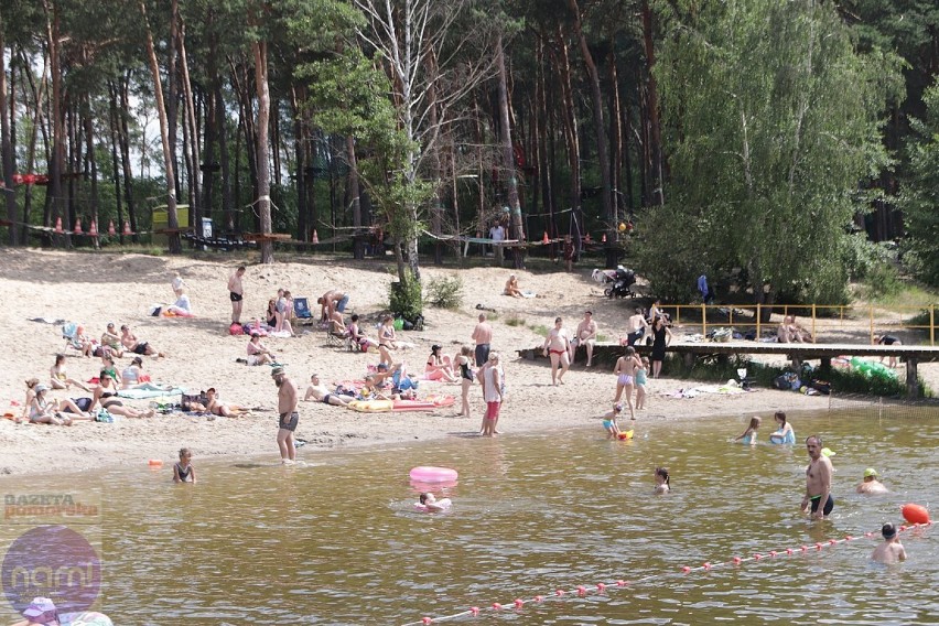 Gorąca sobota nad jeziorem Czarnym we Włocławku