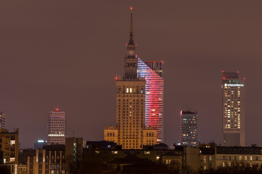 Godzina dla Ziemi 2017. Warszawa zgasiła światła dla...
