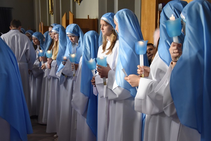 Czarna śmierć, wściekła zaraza, dżuma, febra - zarazy, które przed wiekami nawiedziły ziemię gorlicką. Po jednej pozostała tradycja Maryjek