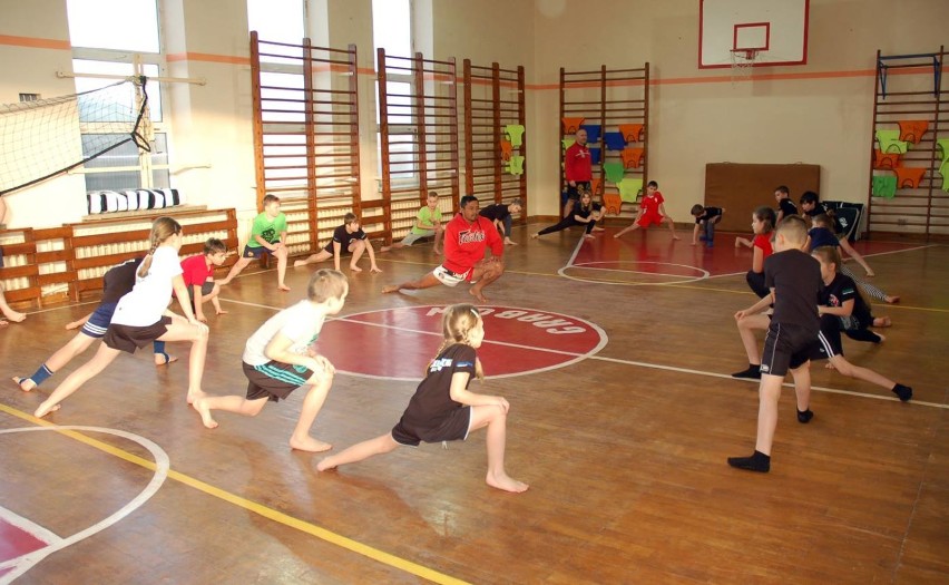 Wyjątkowy trening w KickBoxing Grabów [ZDJĘCIA]