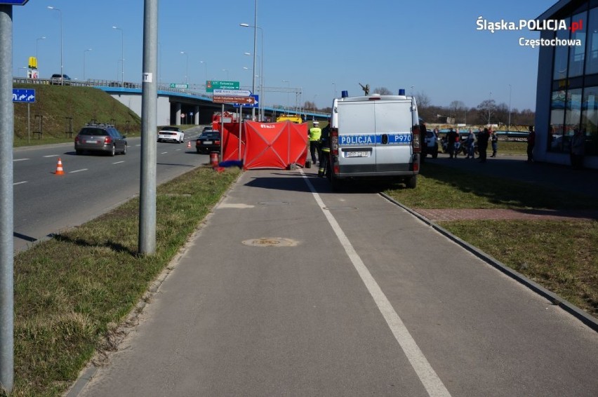 Częstochowa: Tragiczny wypadek motocyklisty w alei Jana Pawła II. 43-latek zginął na miejscu po zderzeniu z bmw ZDJĘCIA