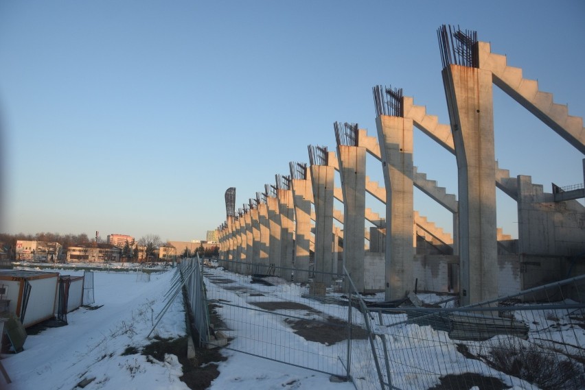 Budowa nowego stadionu Radomiaka Radom przy ulicy Struga 63. Ma być gotowy do końca 2021 roku (NAJNOWSZE ZDJĘCIA) 