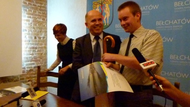 Artur Głowiński odebrał dyplom i nagrodę od prezydenta Marka Chrzanowskiego