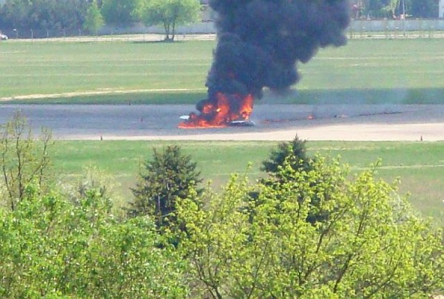 Wypadek samolotu na lotnisku Bemowo - 1 maja 2012 r.