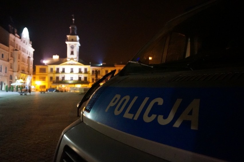 Policjanci z Cieszyna zatrzymali dwóch pijanych mężczyzn,...