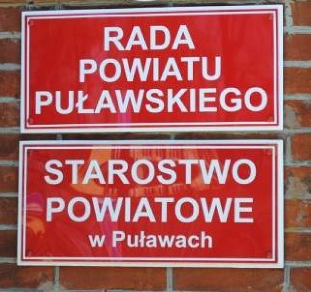 Wydział Komunikacji puławskiego starostwa - mieszkaniec skarży się na kolejki