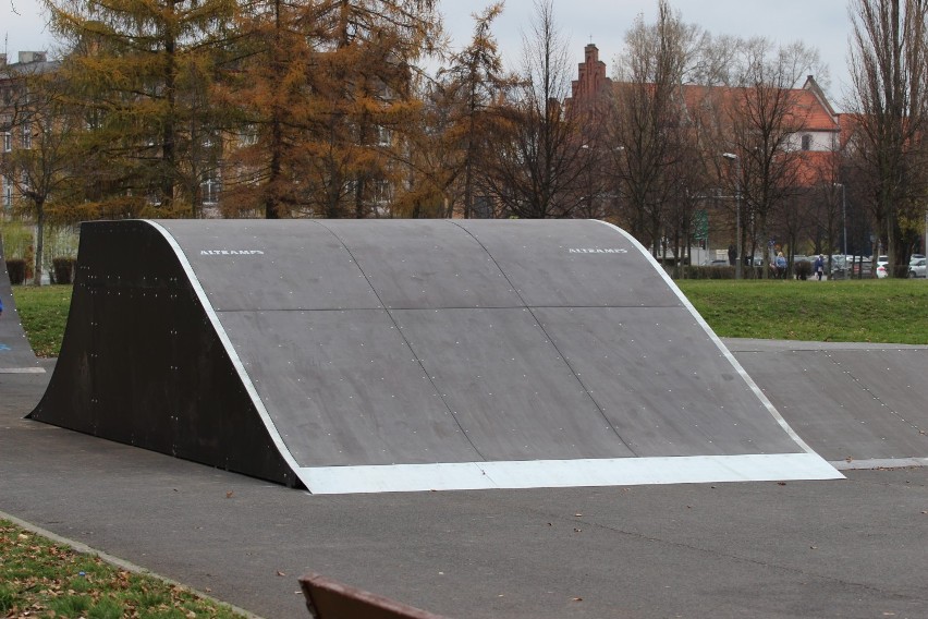 Skate Park w Inowrocławiu ma nową atrakcję [zdjęcia]