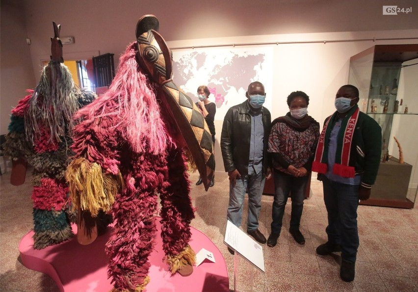 Artyści z Kenii przyjechali do Akademii Sztuki w Szczecinie i zwiedzali muzeum