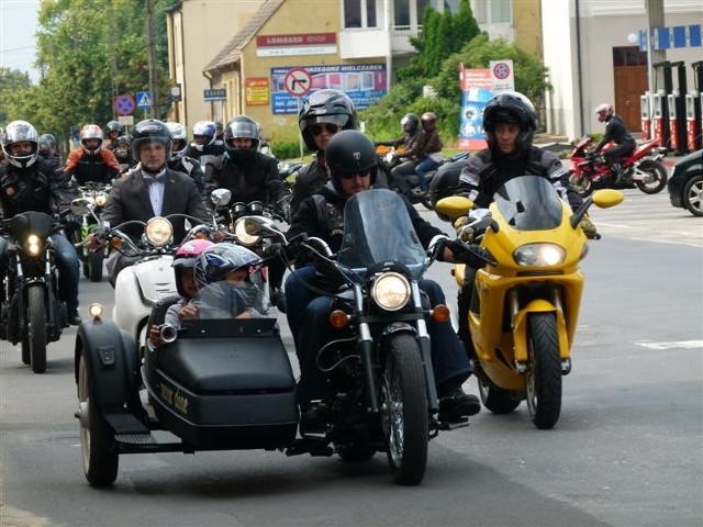 Akcję ,,Patrz w lusterka. Motocykle są wszędzie" motocykliści zorganizowali w Zduńskiej Woli w niedzielę