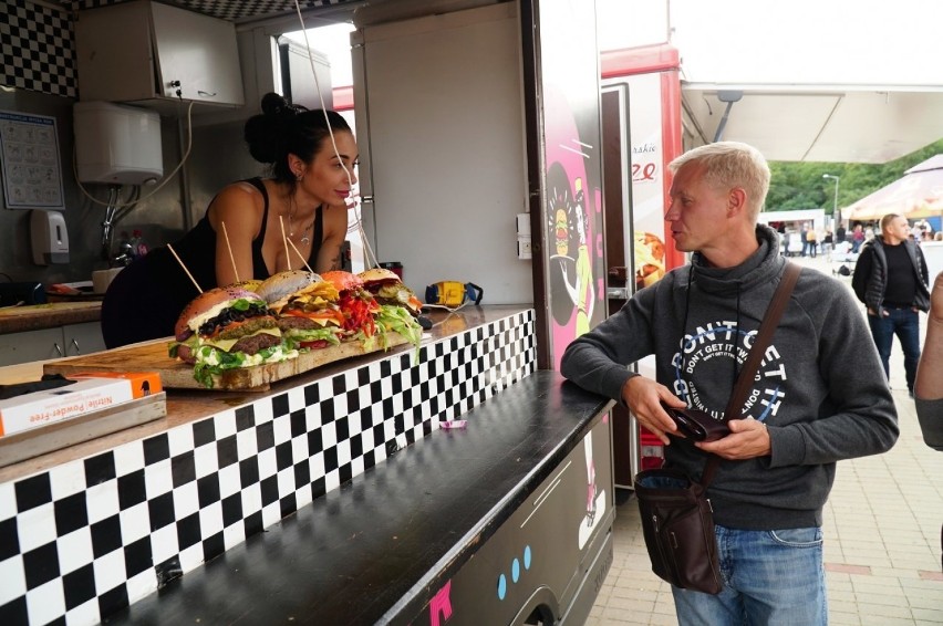 Festiwal smaków food trucków odbywa się już w ponad 30...