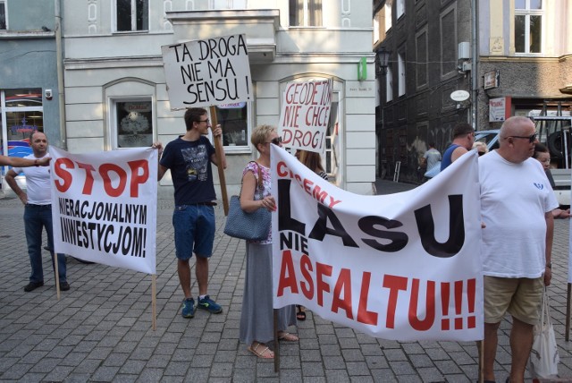 Protest mieszkańców w sprawie budowy tzw. małej obwodnicy w Zielonej Górze