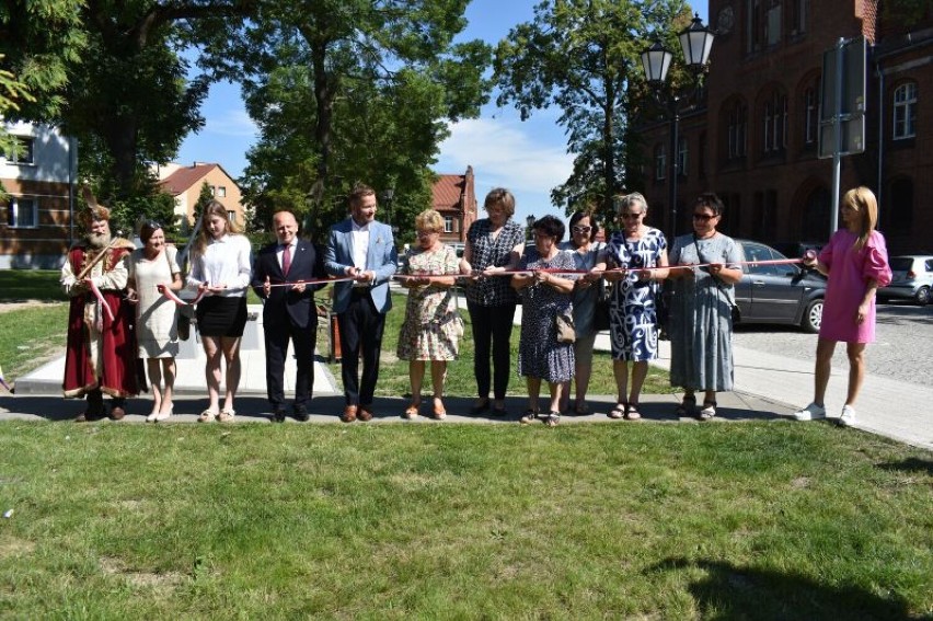 Nowe elementy miejskiej przestrzeni przy ul. Sobieskiego uroczyście otwarte