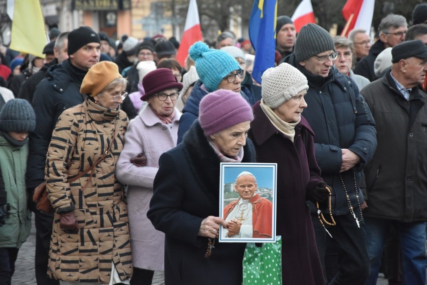 Ulicami Nowego Tomyśla przeszły tłumy w Marszu Modlitewnym!