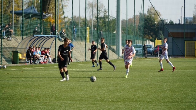 25.10.2020 r. Centralna Liga Juniorów, U-17: Rozwój Katowice - Górnik Zabrze 3:3.

   Zobacz kolejne zdjęcia. Przesuwaj zdjęcia w prawo - naciśnij strzałkę lub przycisk NASTĘPNE