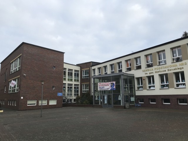 Szkoła Podstawowa nr 3, która miała zostać zlikwidowana.