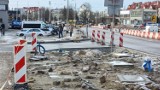 Wykonawca nie wznowił prac na remontowanym skrzyżowaniu w Kielcach. Kierowcy długo postoją w korkach 