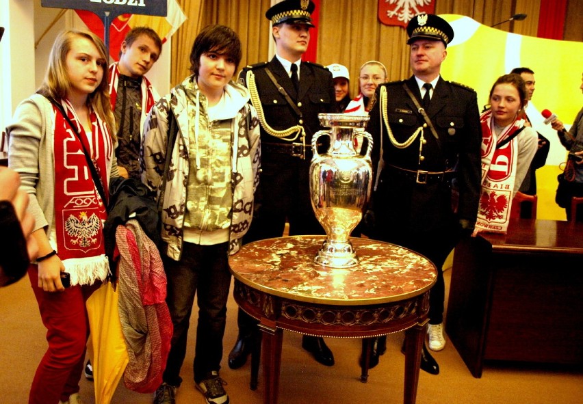 Puchar dla najlepszej drużyny EURO 2012 jest już w Łodzi....