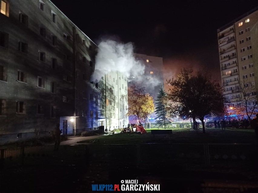 Pożar mieszkania przy ul. Bydgoskiej w Pile. Jedna z poszkodowanych osób zmarła