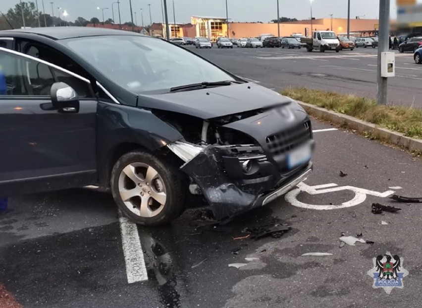 Driftował na parkingu w Wałbrzychu i rozbił dwa samochody....