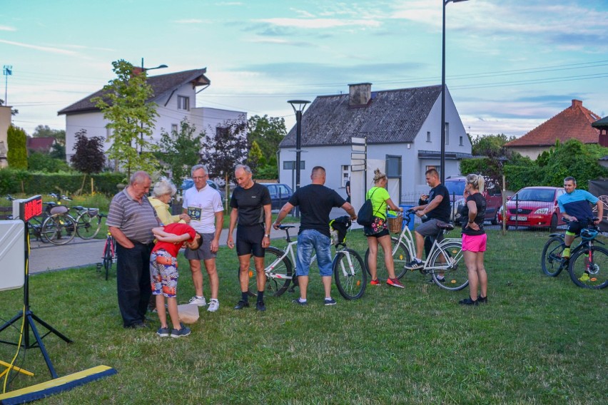 Impreza biegowa Nocny Dyliżans w Pniewach [ZDJĘCIA]