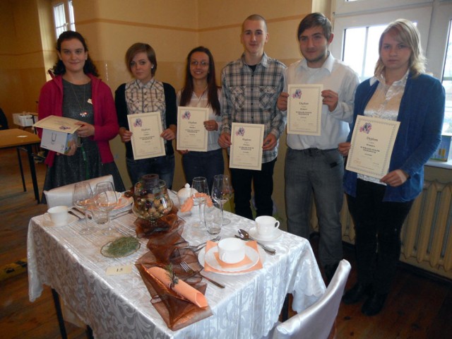 Pokazy stołów wigilijnych w ZSZ nr 2.