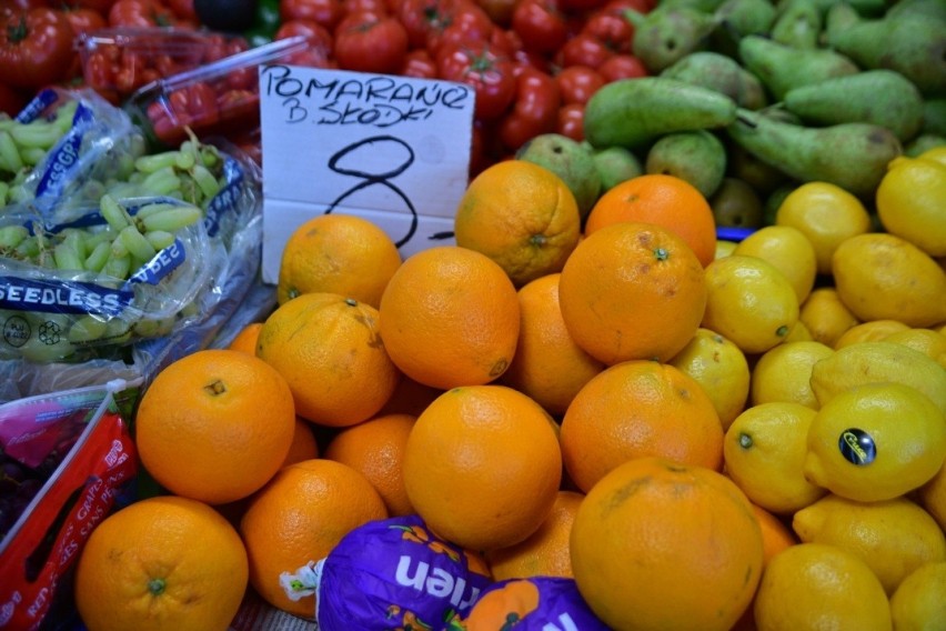 Pomarańcze 8 zł kilogram