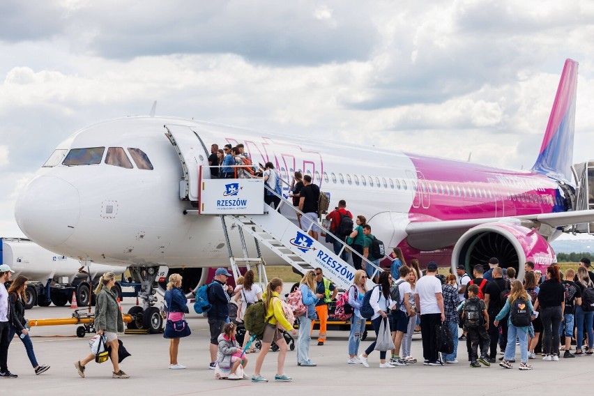 Uwaga! Wizz Air zmienił dni i godziny operacji z lotniska w podrzeszowskiej Jasionce do Rzymu