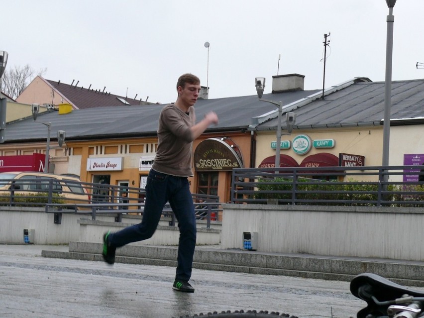 Zlot tancerzy jumpstyle w Bełchatowie