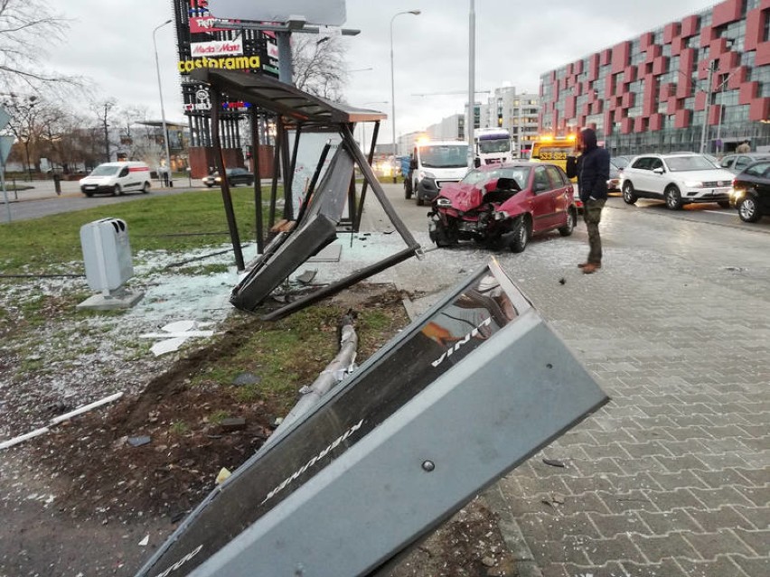 Wypadek koło Magnolii we Wrocławiu